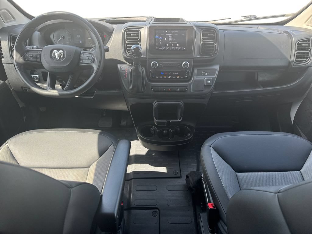 Used 2025 RAM ProMaster 2500 w/ Convenience Group FWD image 10
