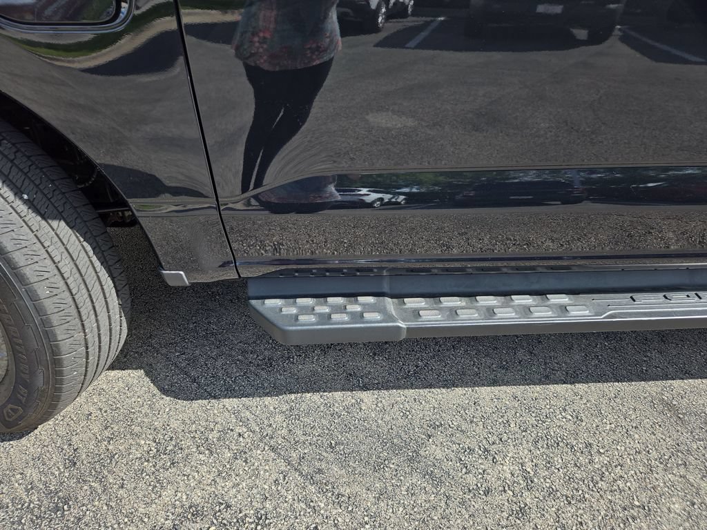 Certified 2025 Ford F150 Lightning Flash AWD/4WD image 14