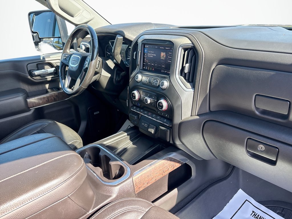 Used 2023 GMC Sierra 3500 Denali w/ Denali Ultimate Package AWD/4WD image 15