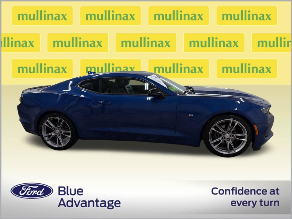 Used 2022 Chevrolet Camaro LT w/ RS Package RWD video 2