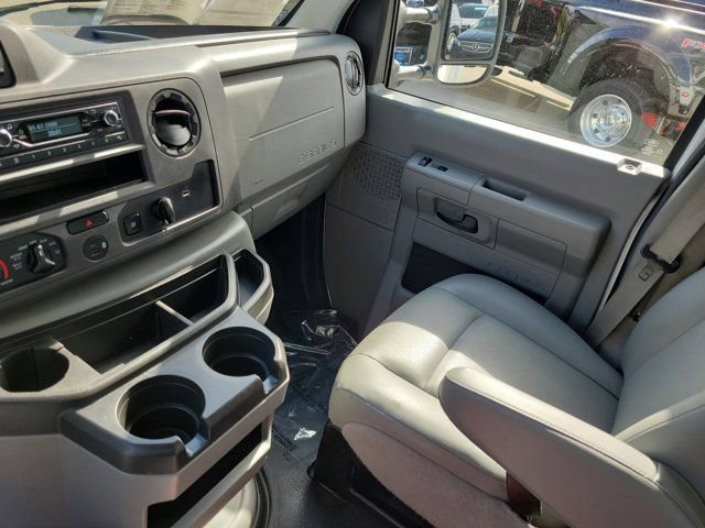 Certified 2023 Ford E-450 and Econoline 450 Super Duty w/ Power Windows & Locks Group image 20