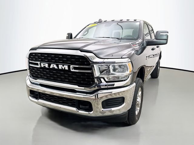 Used 2023 RAM 2500 Big Horn w/ Snow Chief Group AWD/4WD image 3