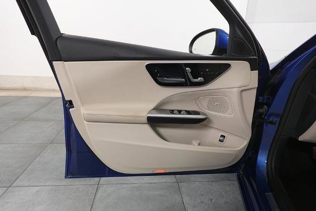 Used 2023 Mercedes-Benz C 300 4MATIC Sedan image 21