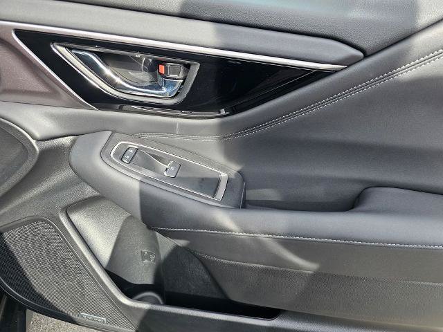 Used 2023 Subaru Outback Limited AWD/4WD image 9