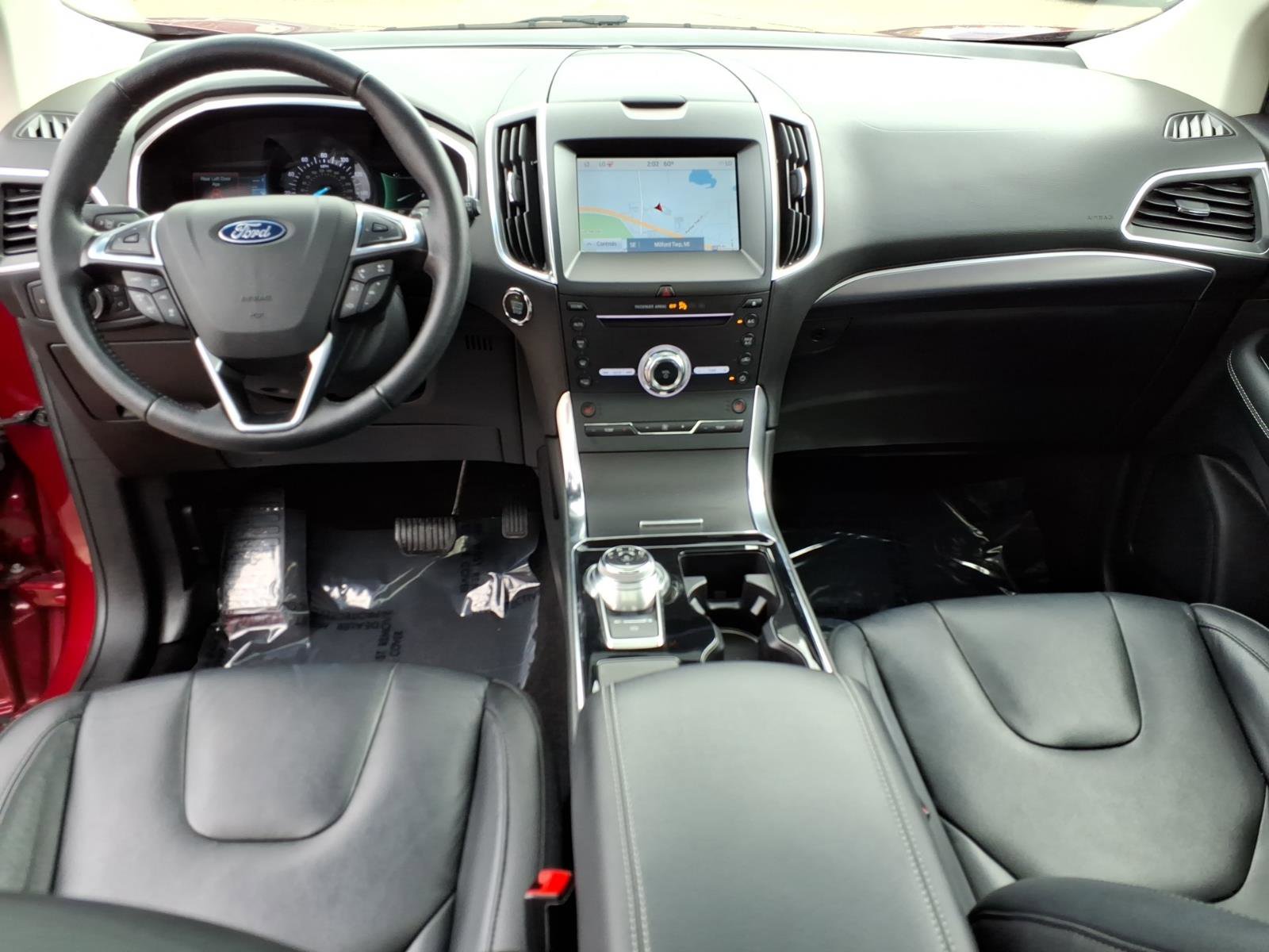 Certified 2019 Ford Edge Titanium w/ Cold Weather Package AWD/4WD image 14