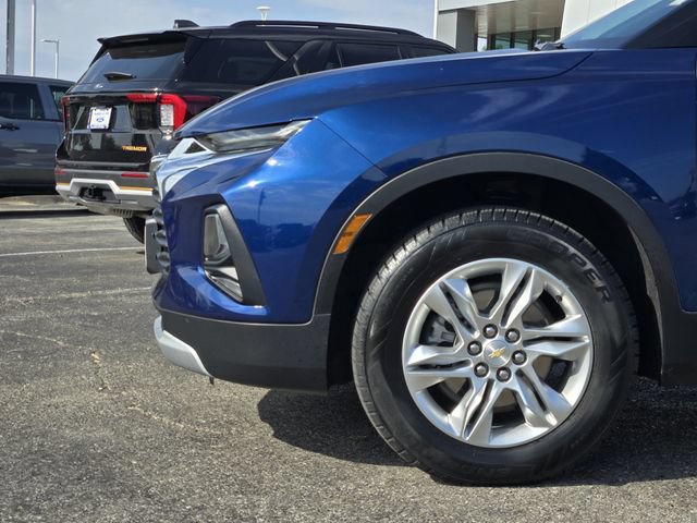 Used 2022 Chevrolet Blazer LT FWD image 9
