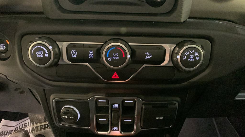 Used 2020 Jeep Wrangler Unlimited Sport S image 37