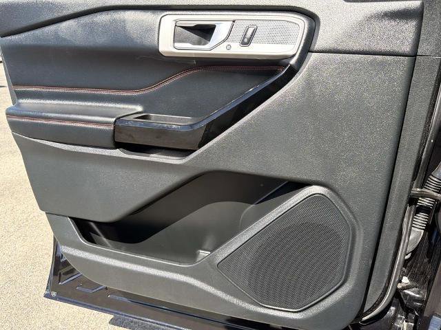 Certified 2022 Ford Explorer ST-Line w/ Class IV Trailer Tow Package image 18