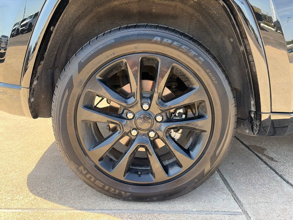 Used 2020 Jeep Grand Cherokee Altitude RWD image 9
