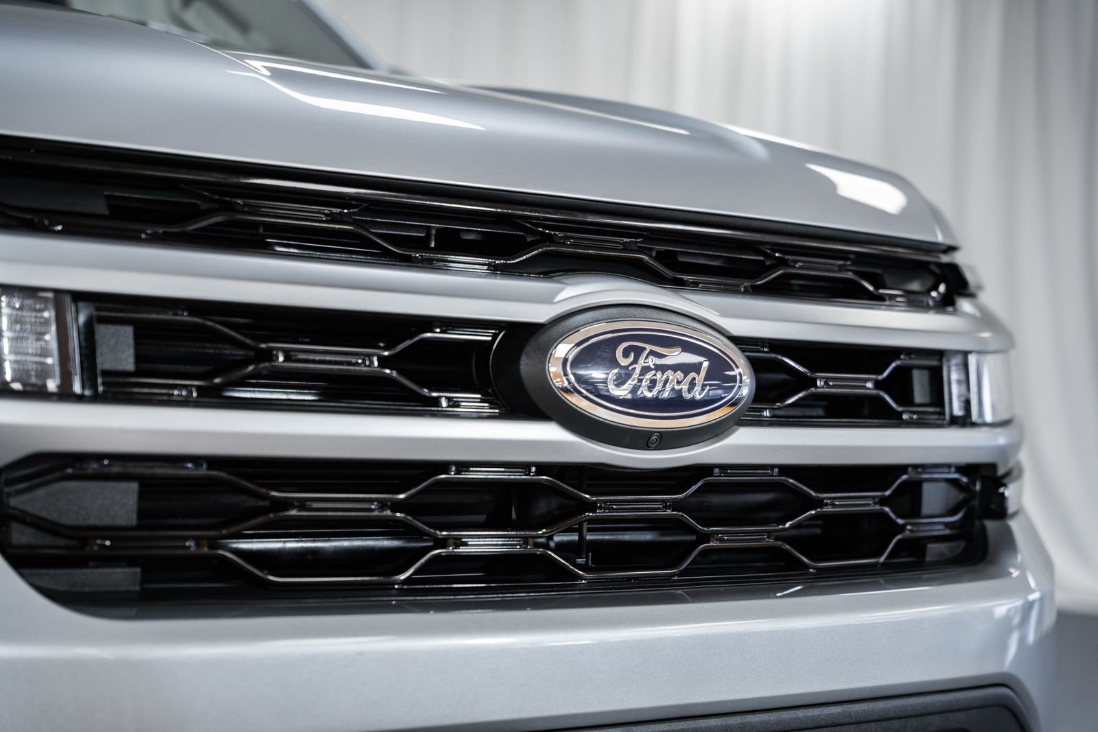 Certified 2023 Ford Expedition Max XLT image 7