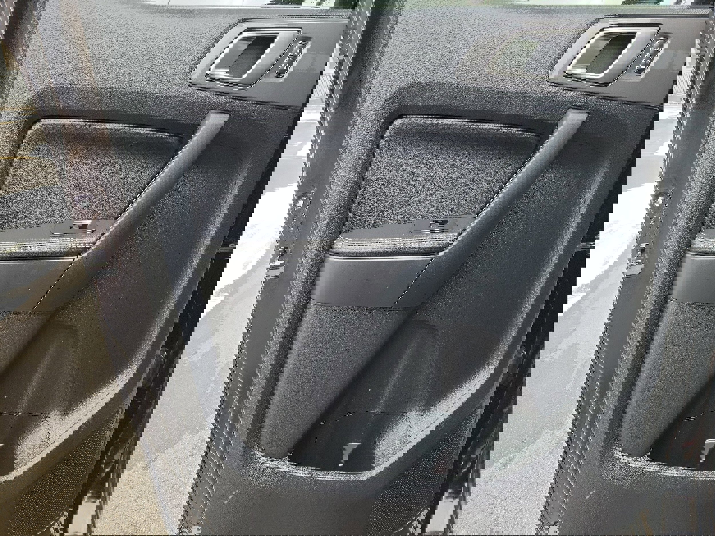 Certified 2020 Ford Ranger Lariat w/ Equipment Group 501A Mid image 12