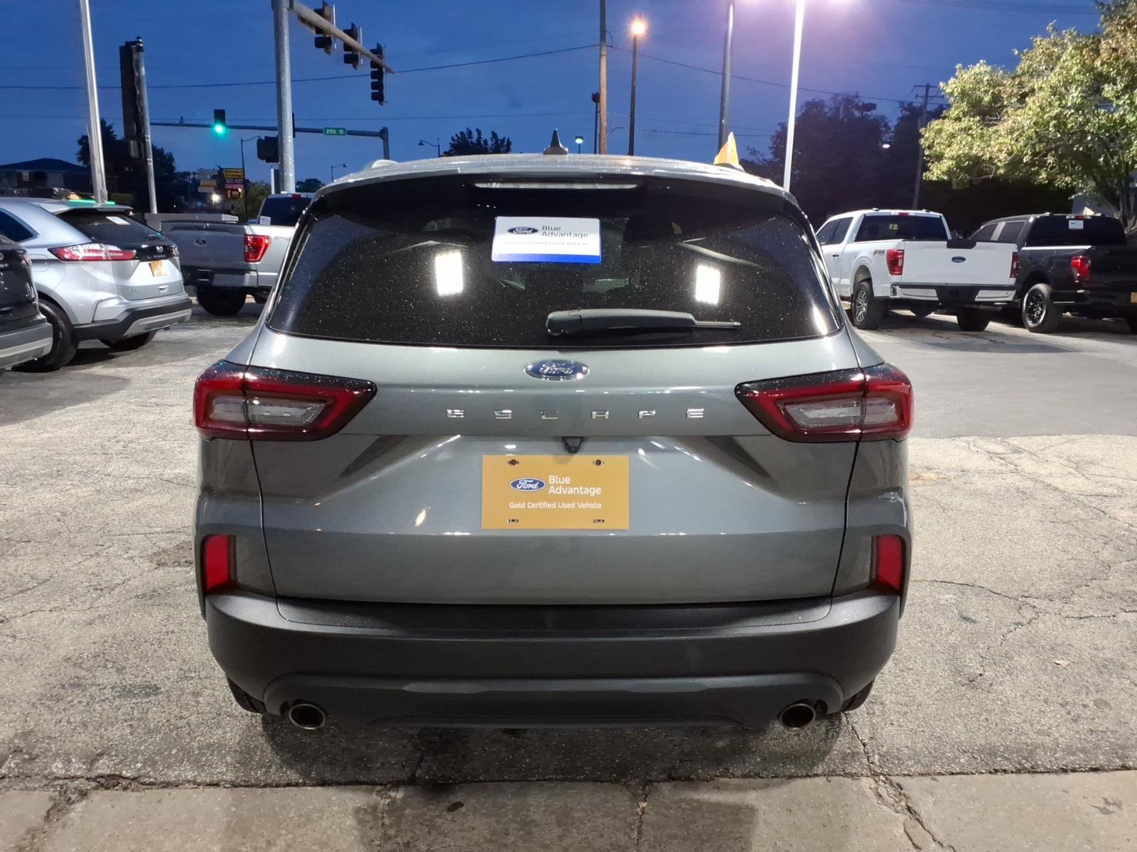 Certified 2025 Ford Escape ST-Line Select AWD/4WD image 4
