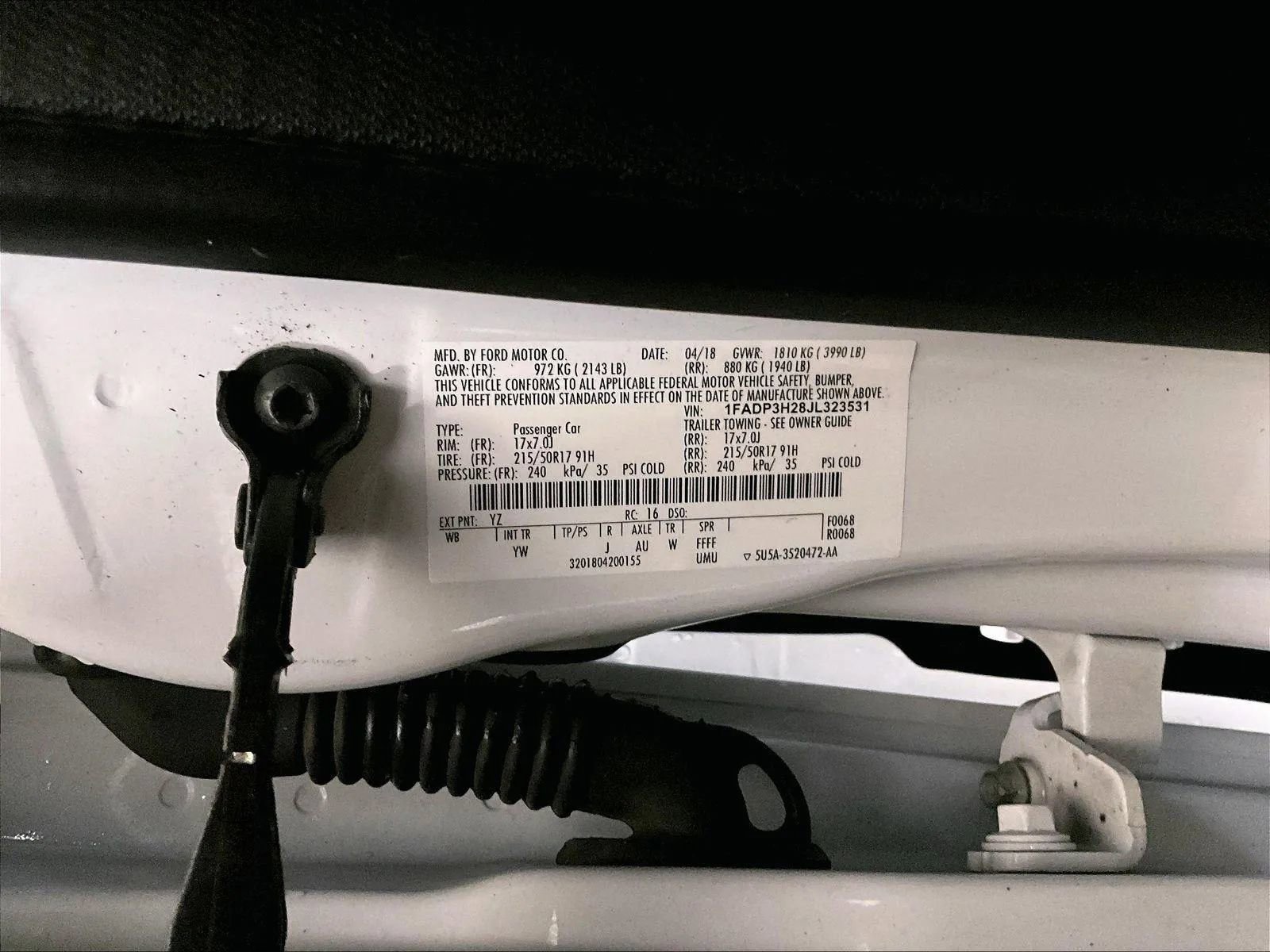 Certified 2018 Ford Focus SEL FWD image 32