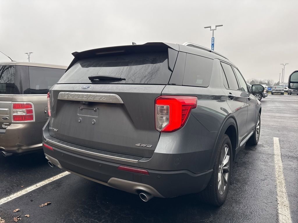 Certified 2023 Ford Explorer Limited w/ Limited Technology Package image 2