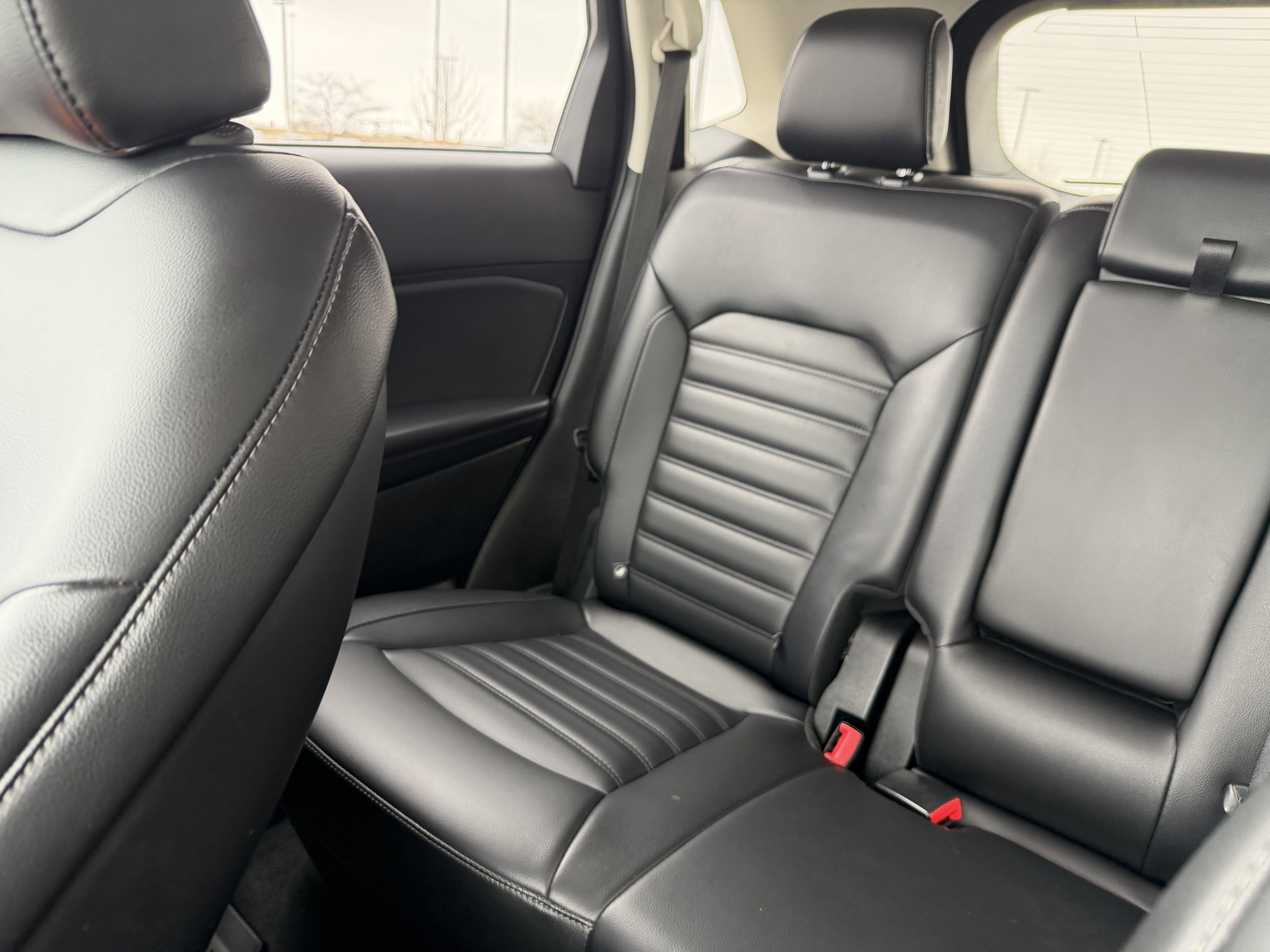 Certified 2022 Ford Edge SEL w/ Cold Weather Package image 14