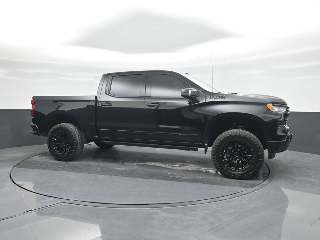 Used 2024 Chevrolet Silverado 1500 High Country w/ High Country Premium Package image 8