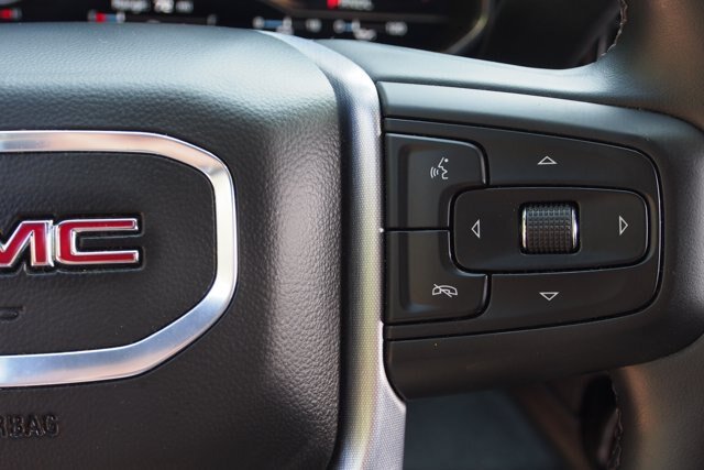 Used 2025 GMC Sierra 2500 SLE w/ Preferred Package AWD/4WD image 23