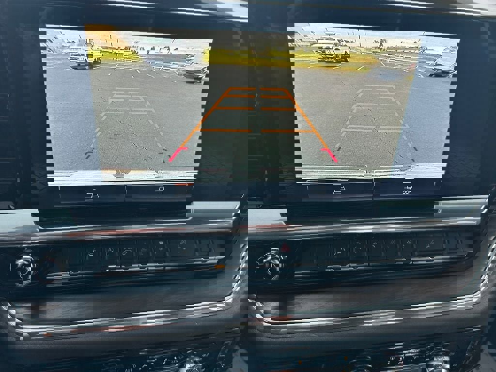 Used 2023 GMC Sierra 1500 SLT image 9