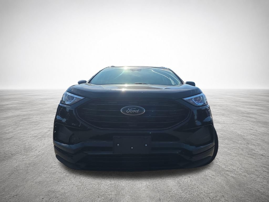 Certified 2022 Ford Edge SE w/ Black Appearance Package AWD/4WD image 3
