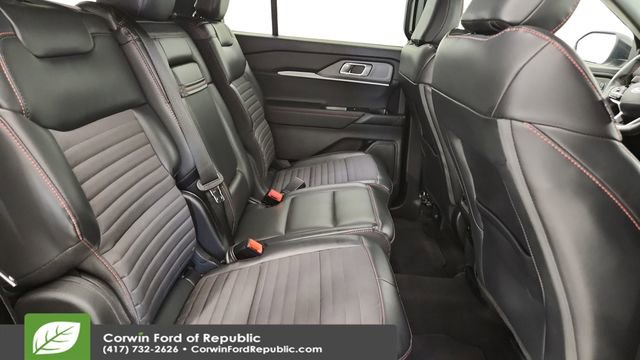Certified 2025 Ford Explorer ST-Line w/ ST-Line Street Pack image 29