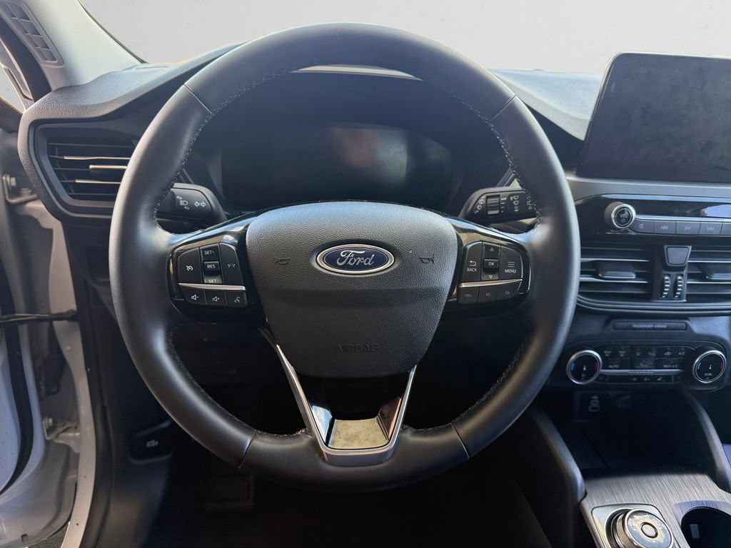 Certified 2025 Ford Escape Active w/ Cold Weather Package FWD image 16