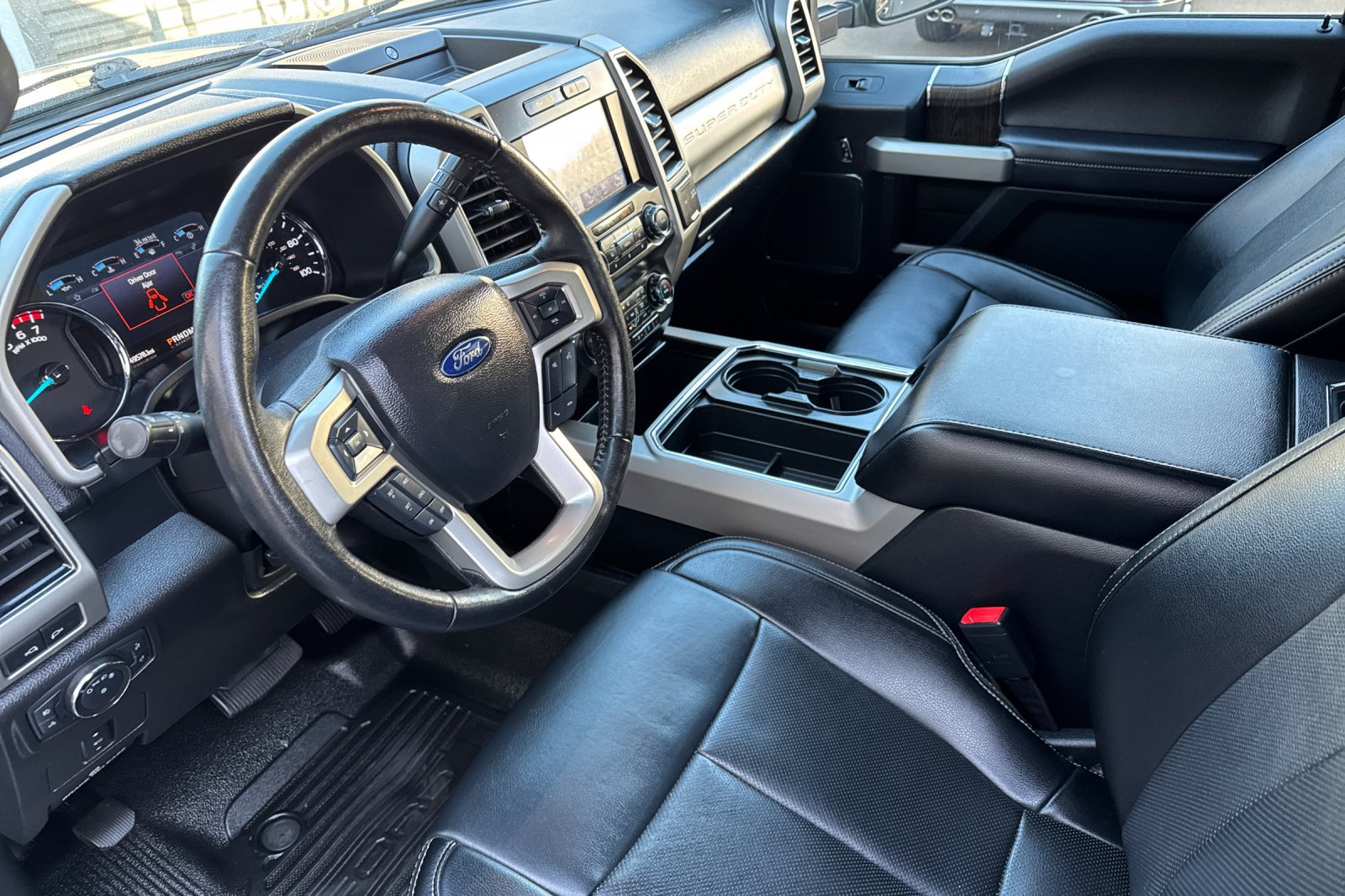 Certified 2021 Ford F350 Lariat w/ Lariat Value Package AWD/4WD image 10
