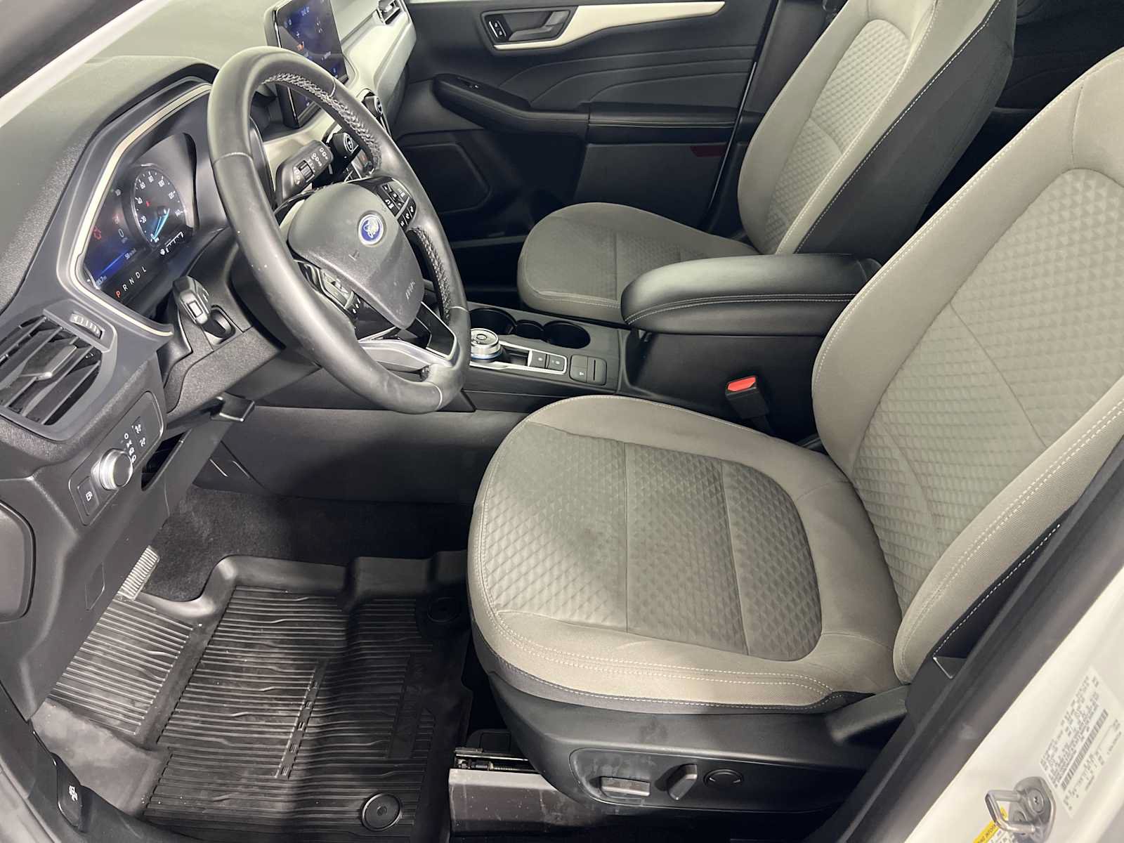 Certified 2022 Ford Escape SE w/ Cold Weather Package AWD/4WD image 12