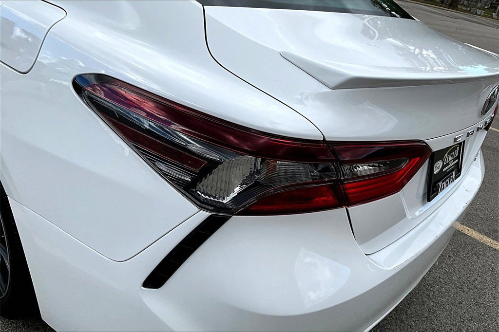 Used 2024 Toyota Camry SE image 28