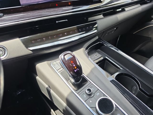 Used 2023 Cadillac Escalade ESV Sport AWD/4WD image 30