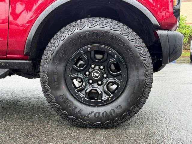 Certified 2025 Ford Bronco Badlands AWD/4WD image 28