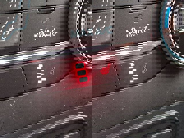 Certified 2019 Ford EcoSport SE image 24