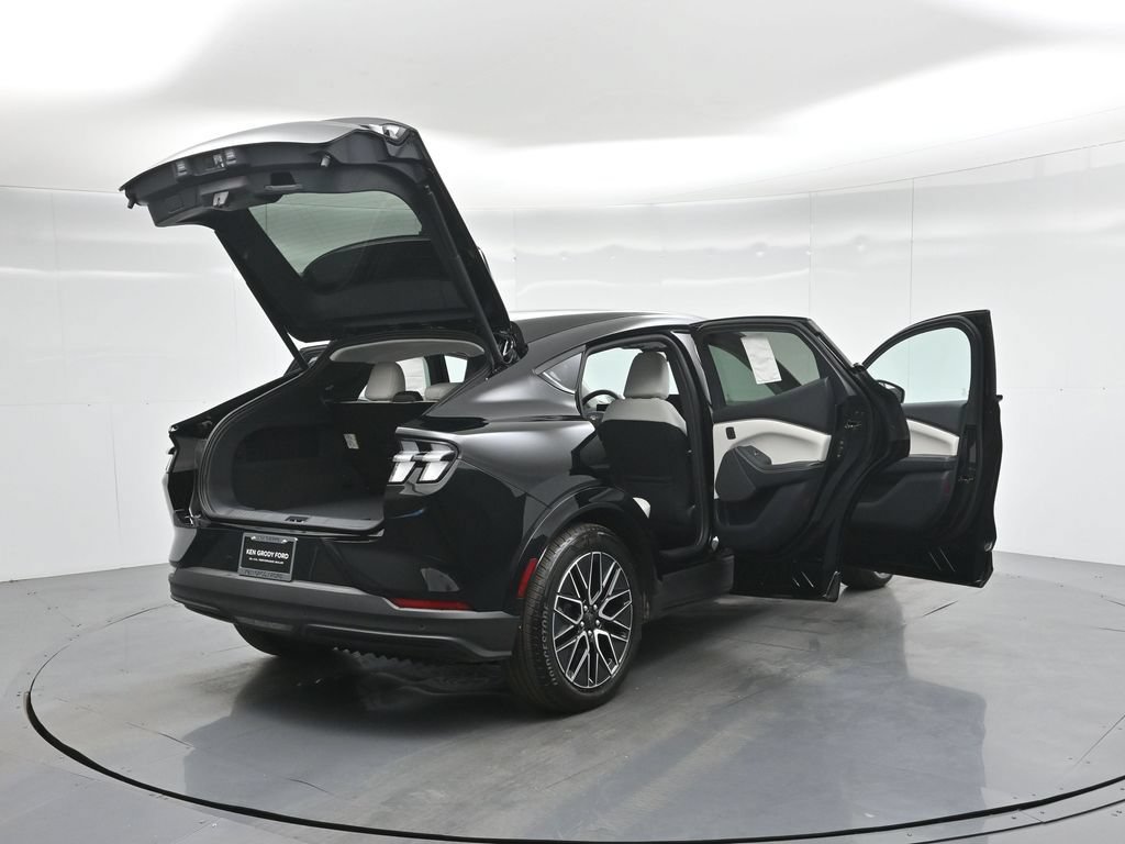 Certified 2025 Ford Mustang Mach-E Premium RWD image 6