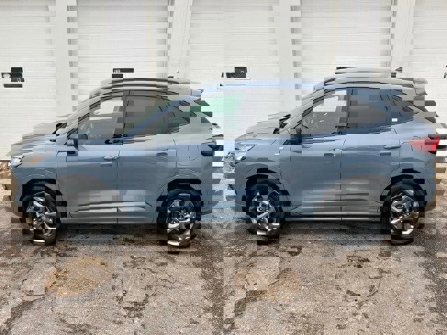 Certified 2024 Ford Escape ST-Line image 5