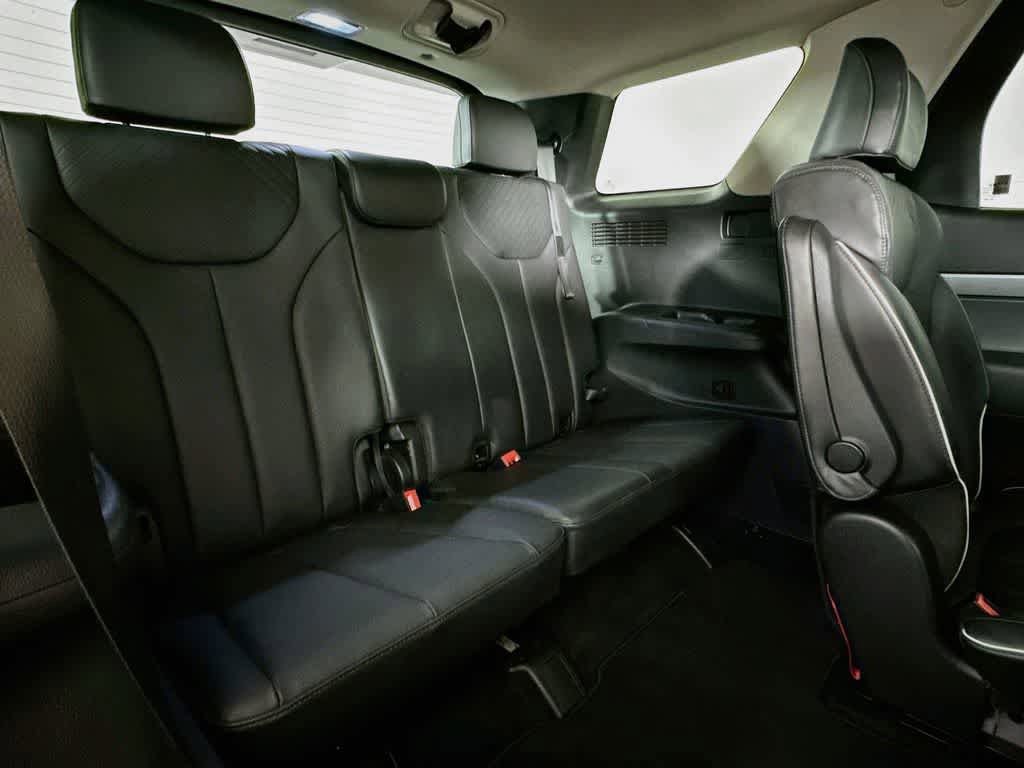Used 2023 Hyundai Palisade SEL FWD image 29