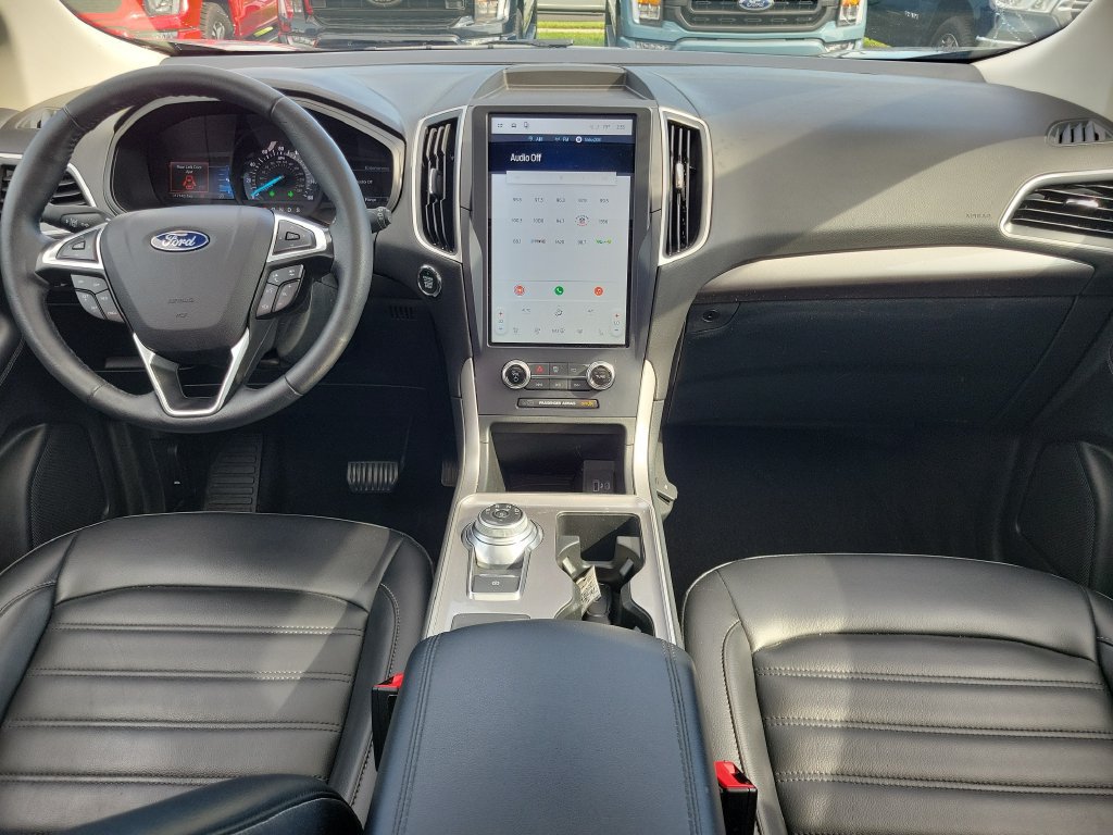 Certified 2024 Ford Edge SEL w/ Convenience Package AWD/4WD image 11