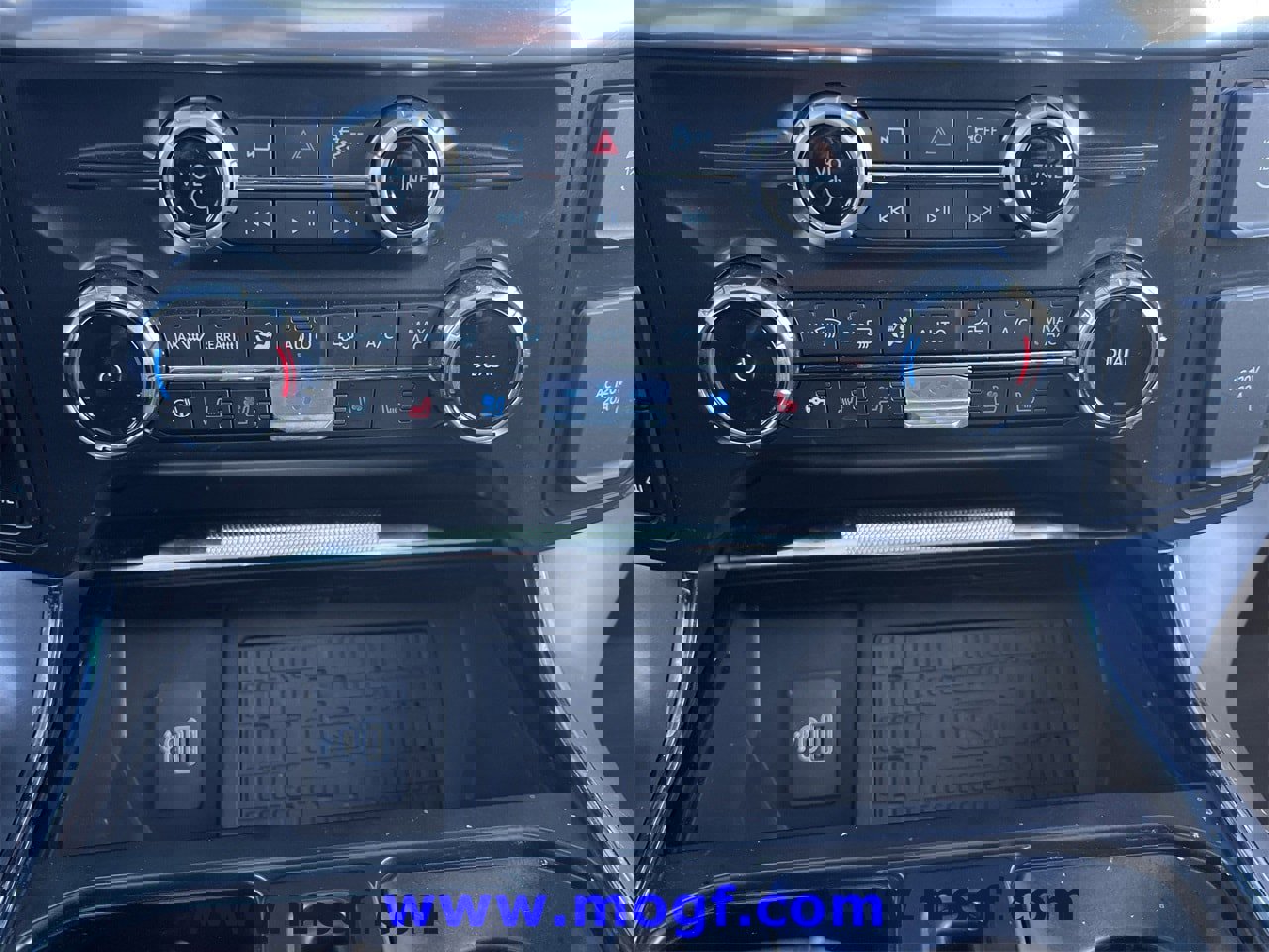 Certified 2025 Ford F150 Lariat w/ Equipment Group 501A Mid image 15