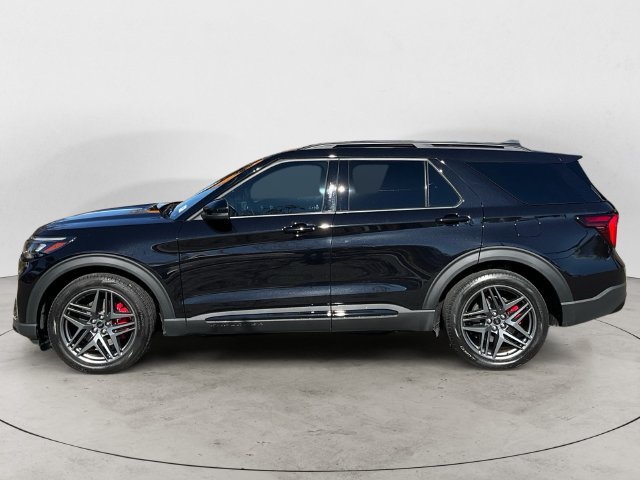 Certified 2025 Ford Explorer ST AWD/4WD image 8