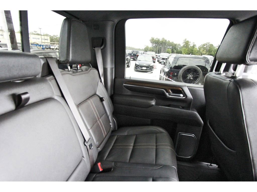 Used 2024 Chevrolet Silverado 2500 High Country w/ High Country Premium Package image 14