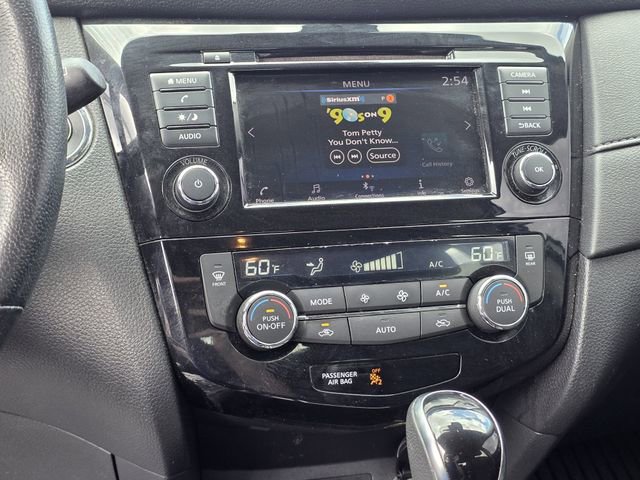 Used 2019 Nissan Rogue SV FWD image 9
