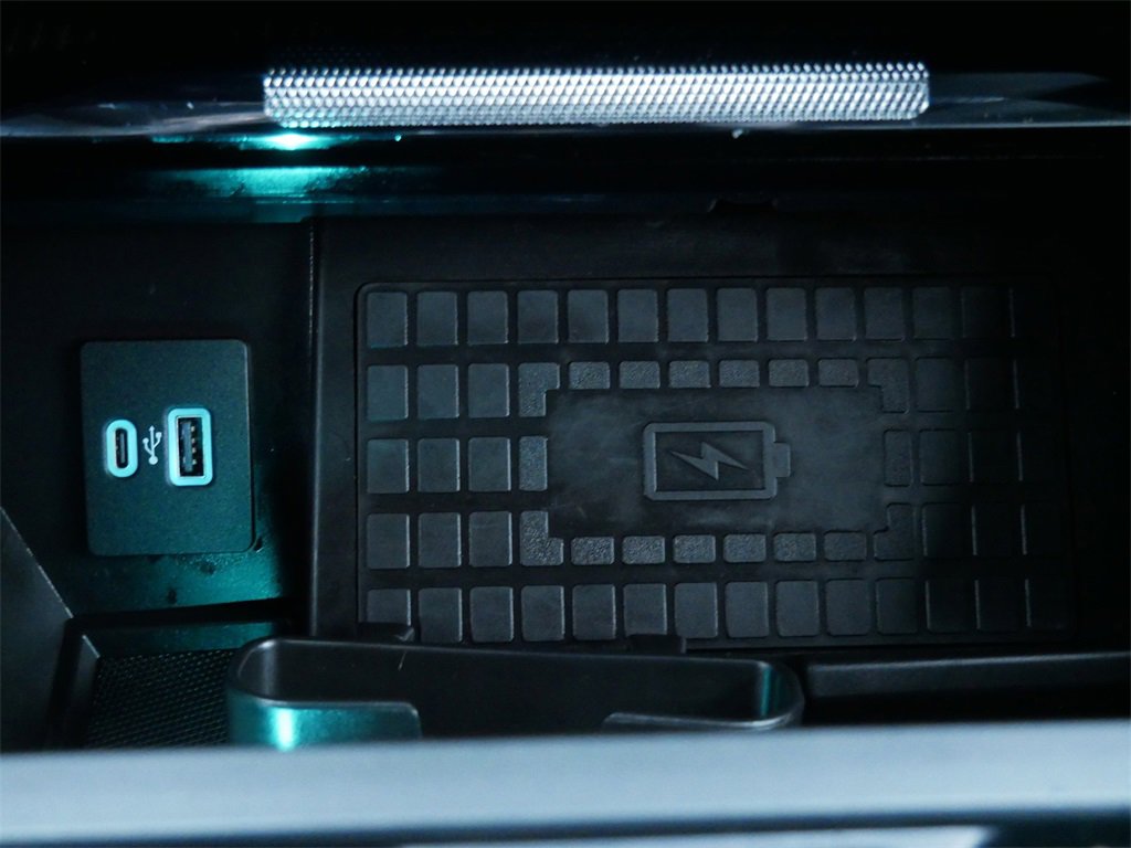 Certified 2021 Ford F150 Platinum w/ Equipment Group 701A High image 25