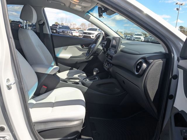 Used 2022 Hyundai Kona SEL image 25