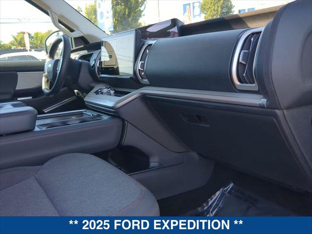 Certified 2025 Ford Expedition Max Active AWD/4WD image 22