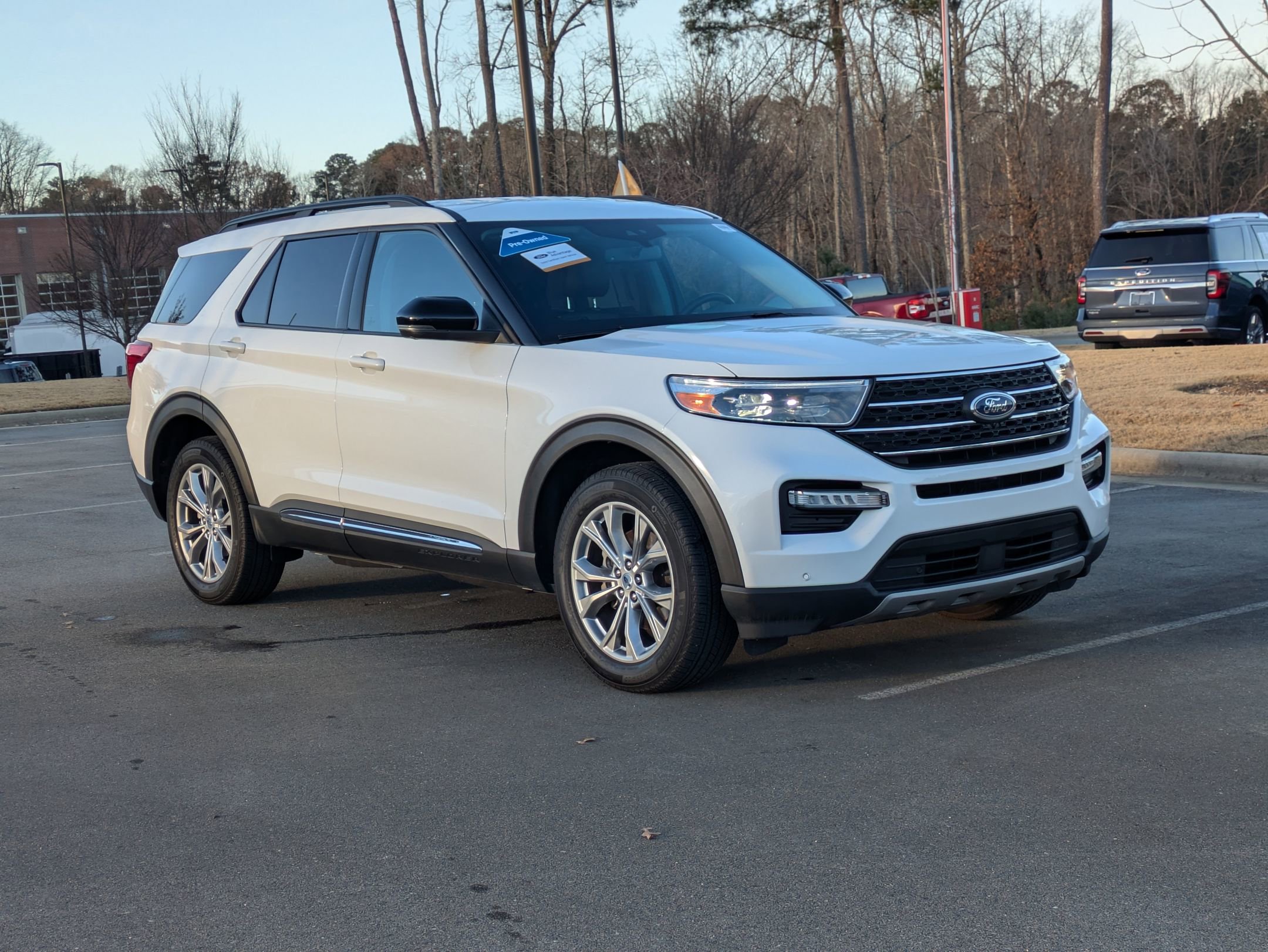 Certified 2023 Ford Explorer XLT w/ Equipment Group 202A