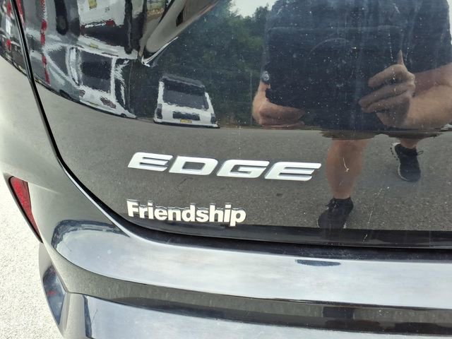 Certified 2020 Ford Edge Titanium w/ Equipment Group 301A AWD/4WD image 8