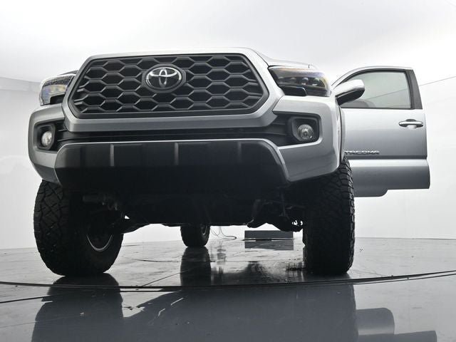 Used 2023 Toyota Tacoma TRD Off-Road AWD/4WD image 31