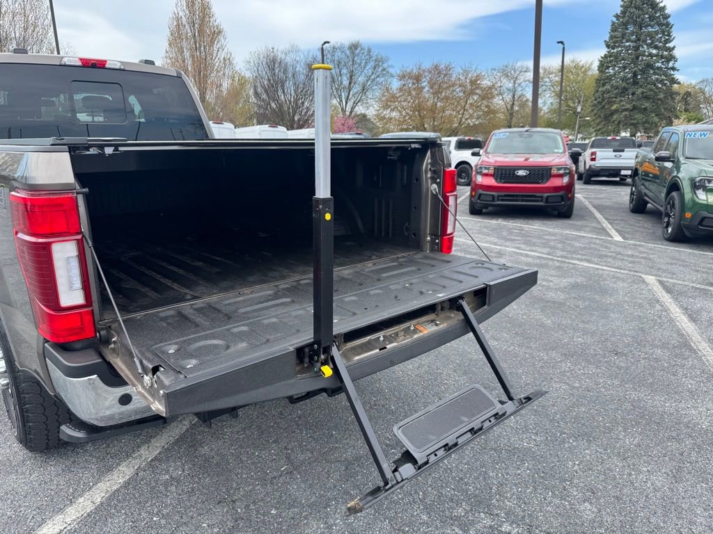 Certified 2022 Ford F350 Lariat w/ Lariat Ultimate Package AWD/4WD image 23