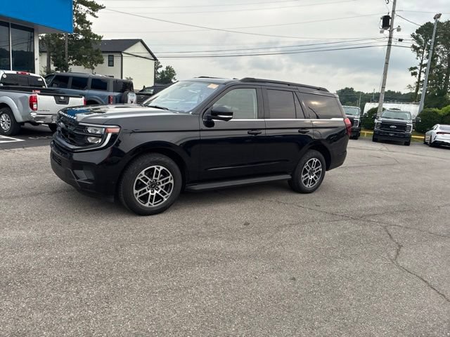 Certified 2025 Ford Expedition Active AWD/4WD image 12