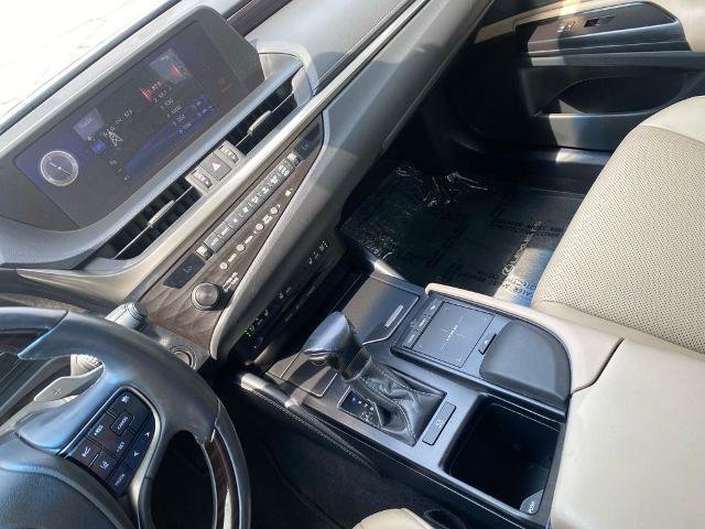 Used 2020 Lexus ES 350 w/ Premium Package FWD image 25