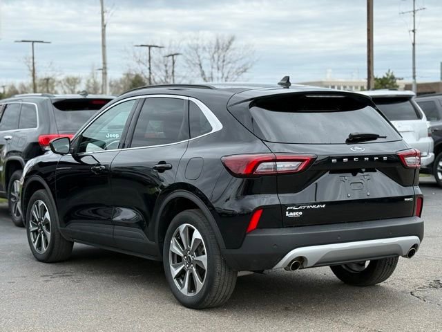Certified 2025 Ford Escape Platinum AWD/4WD image 40