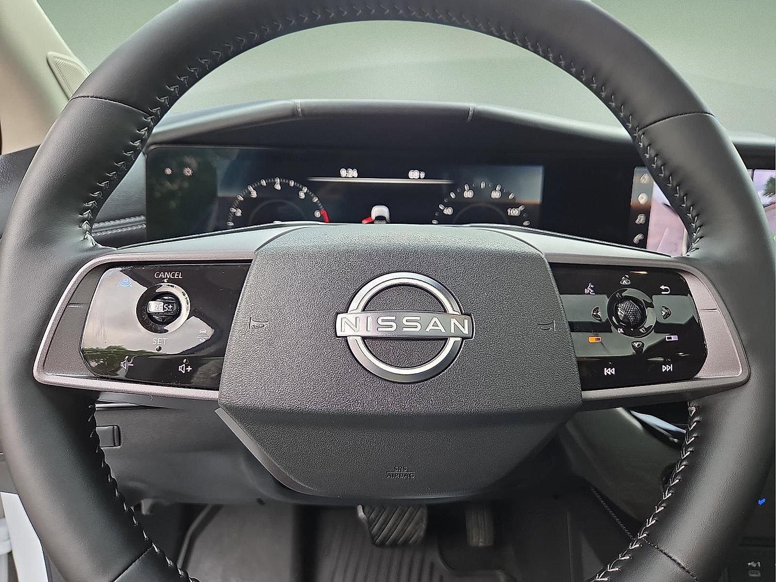 Used 2025 Nissan Murano SL AWD/4WD image 24